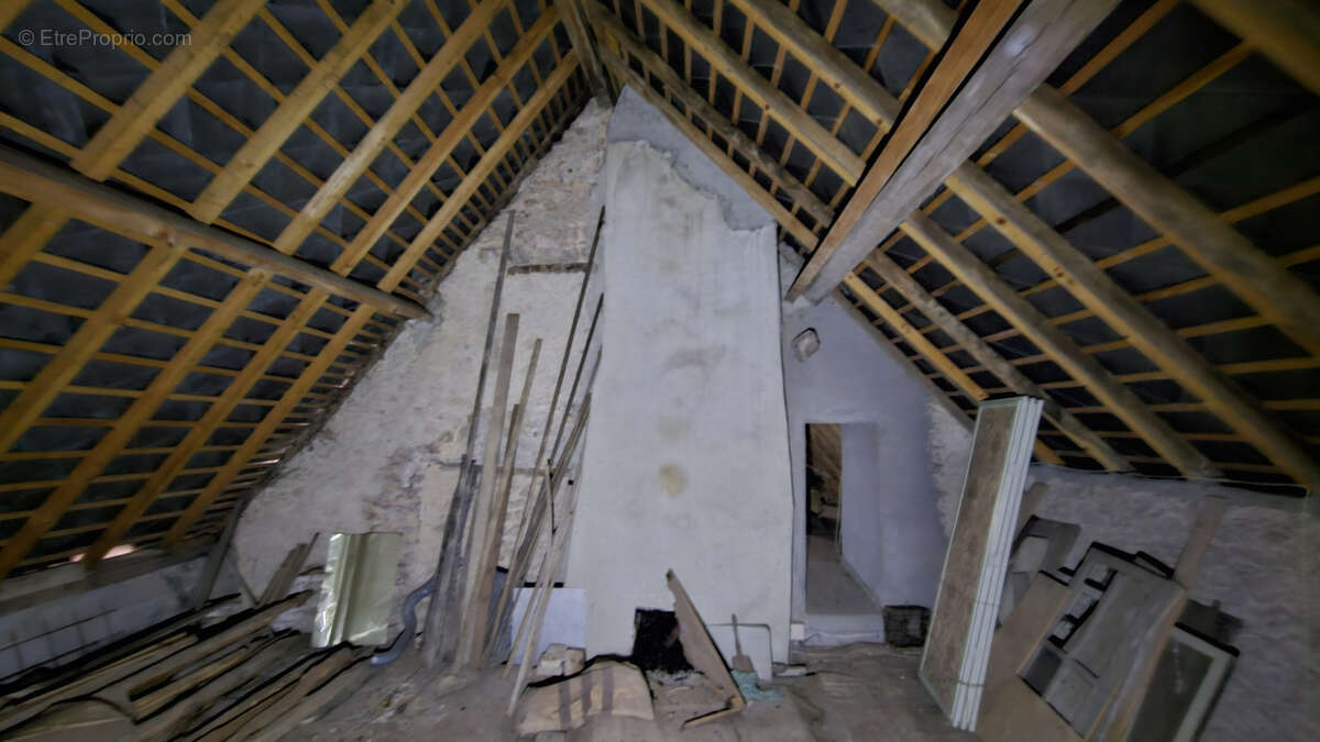 Maison à SAINT-MARCEL