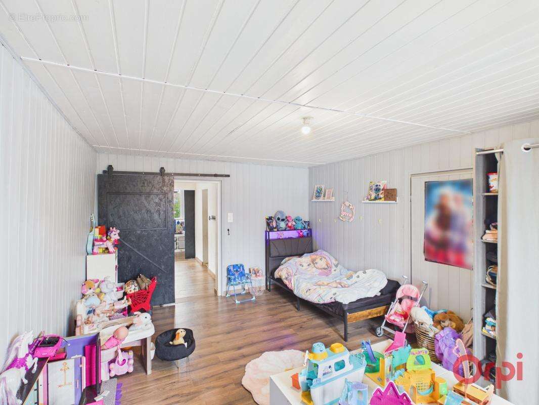Charme alsacien, rénovation récente et superbe terrain plein sud ! - photo 14