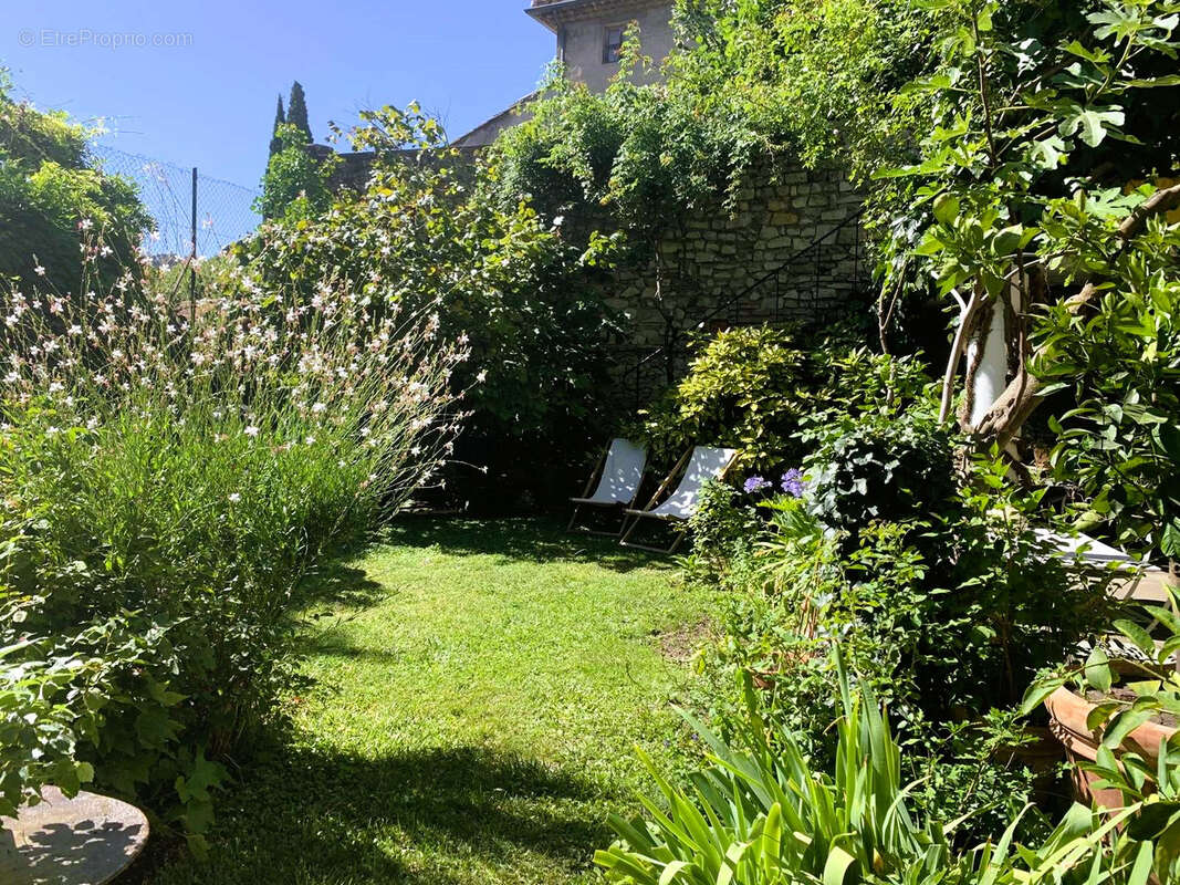 Maison à VAISON-LA-ROMAINE