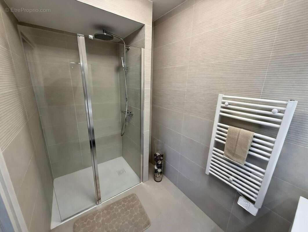 Photo 8 - Appartement à FREJUS