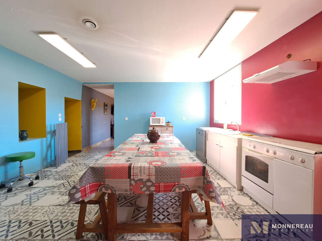 Maison à LEOVILLE