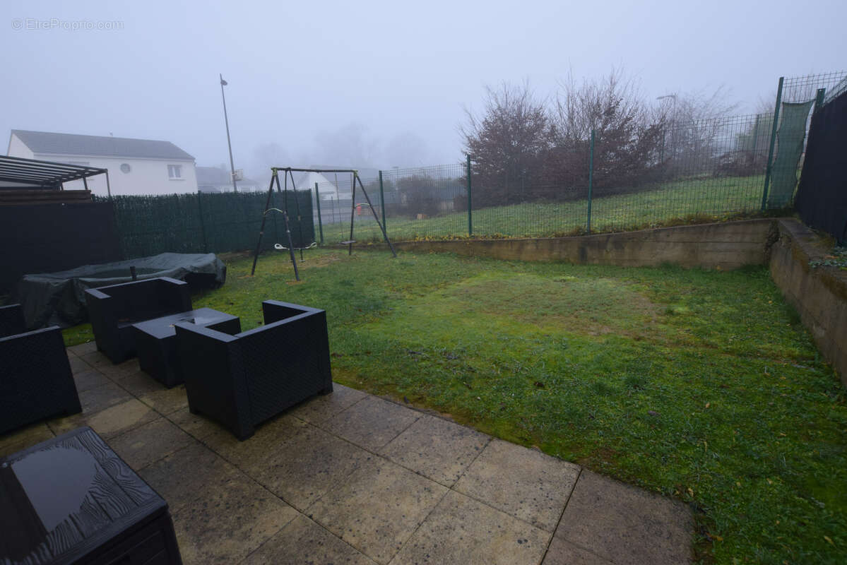 Maison à GRAND-CHARMONT