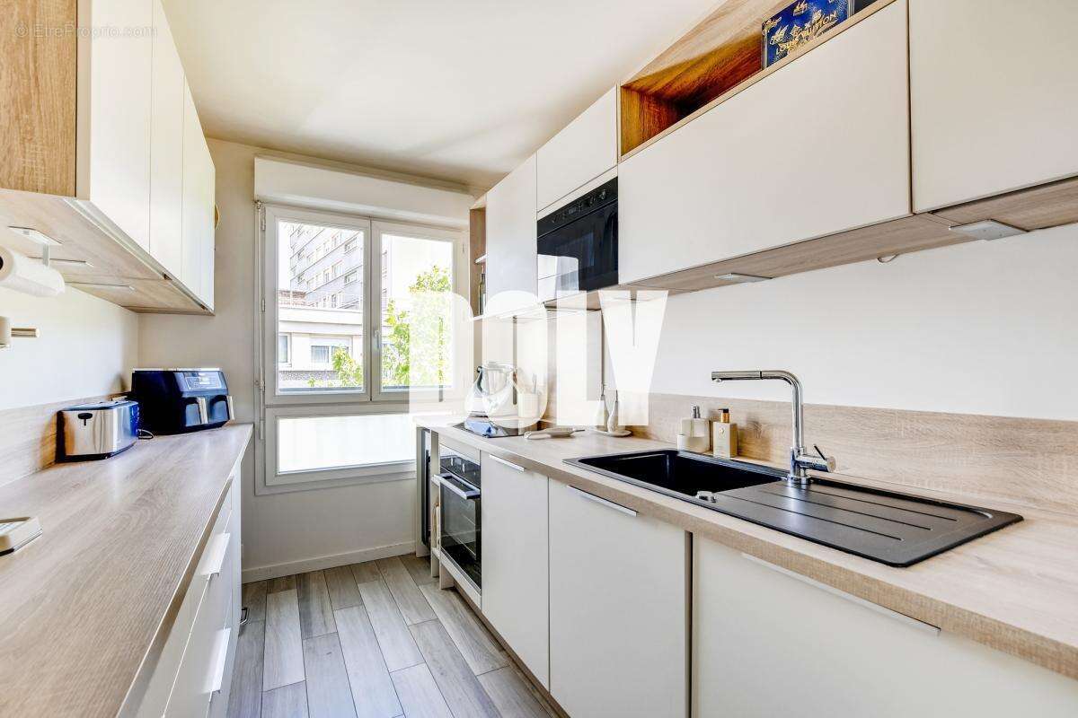 Appartement à MONTROUGE
