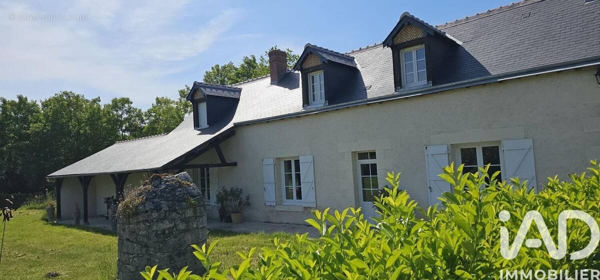 Photo 1 - Maison à LUYNES