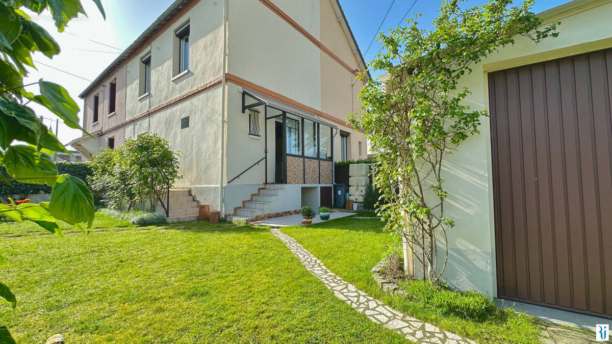 Maison à LE GRAND-QUEVILLY