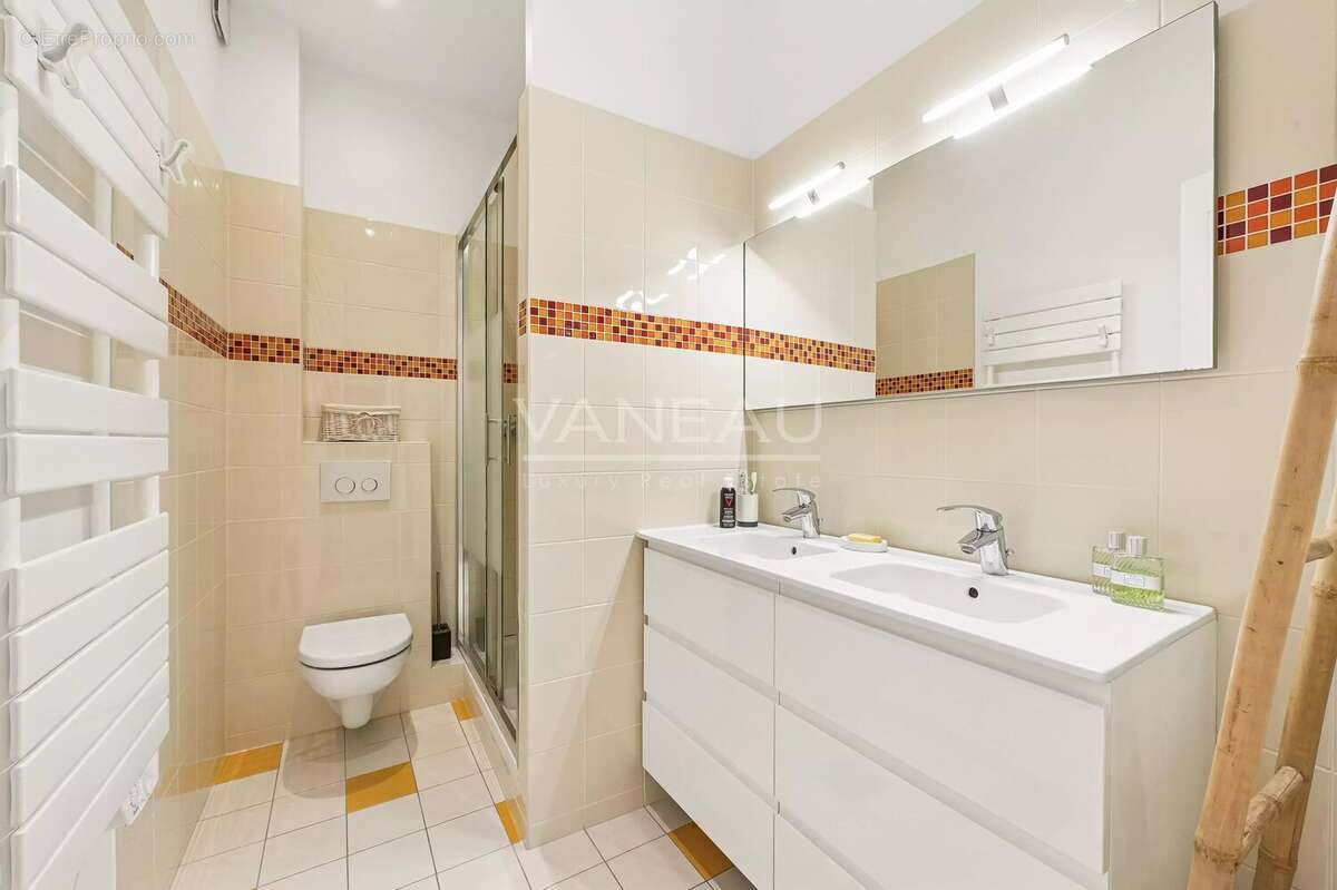 Appartement à PARIS-9E