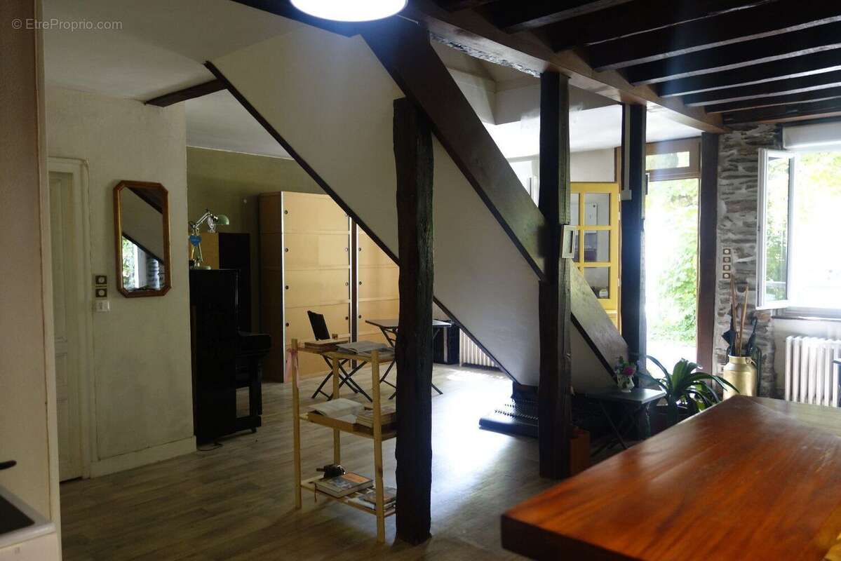 Maison à SAINT-YRIEIX-LA-PERCHE