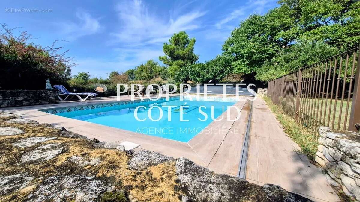 Maison à ROCHEFORT-DU-GARD