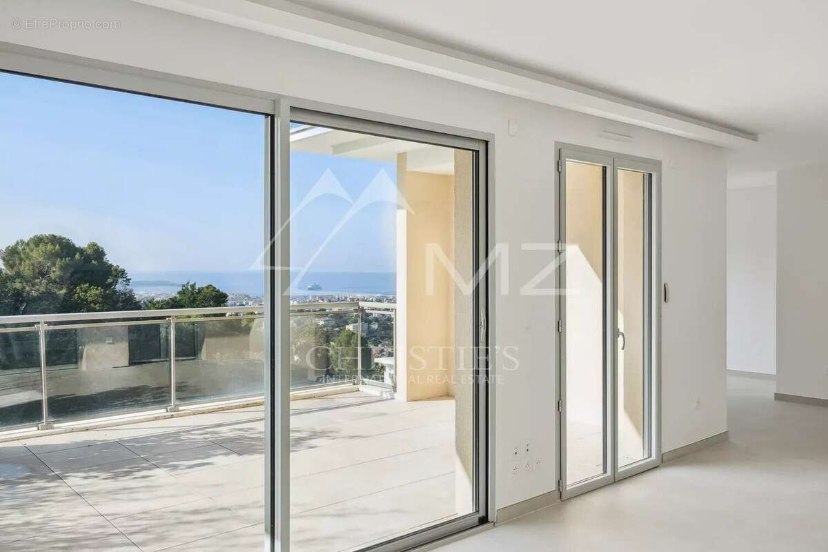 Appartement à LE CANNET