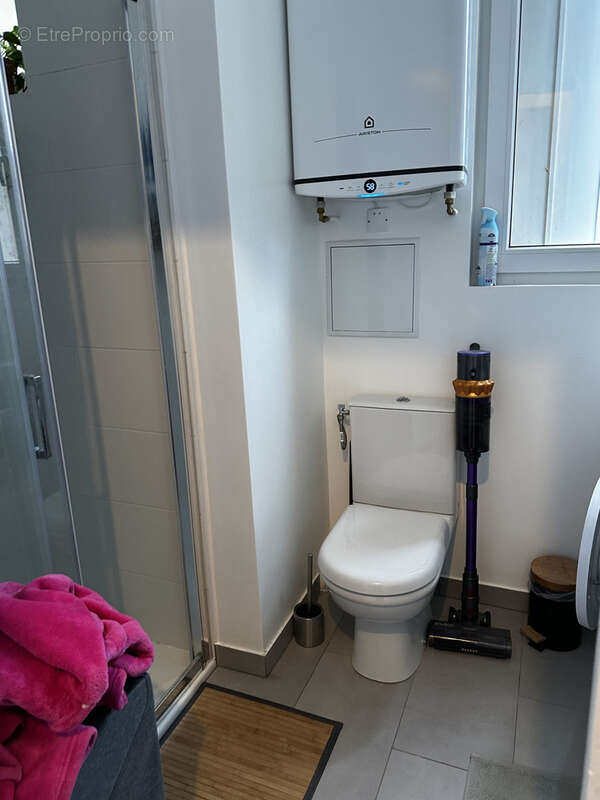 Appartement à COURBEVOIE