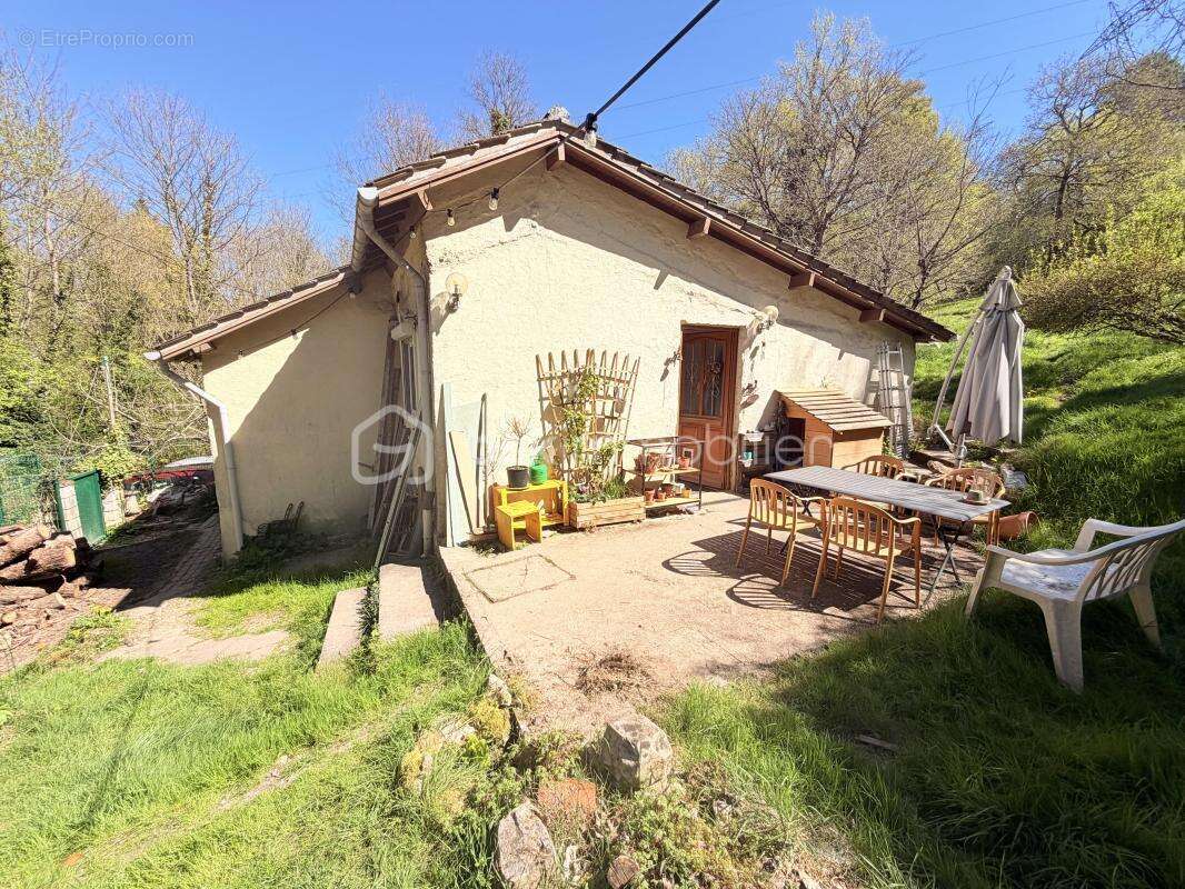 Maison à VERNOU-LA-CELLE-SUR-SEINE