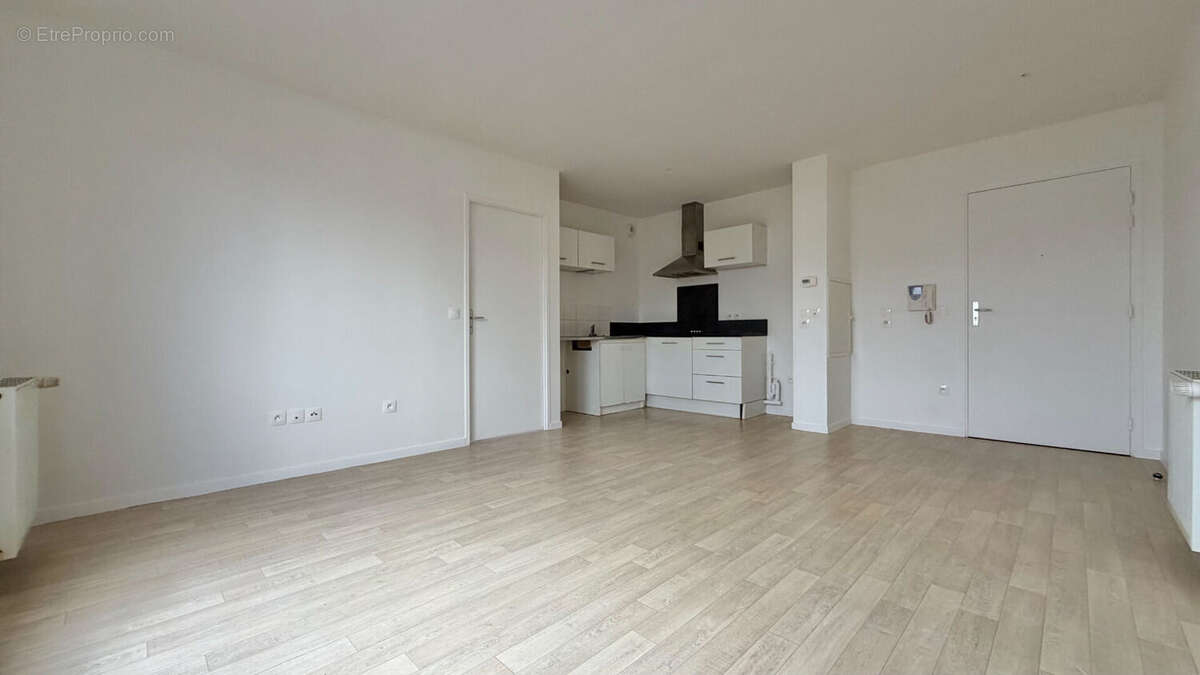 Appartement à CORBEIL-ESSONNES