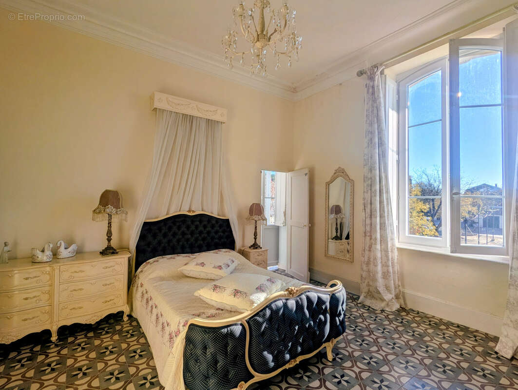 Maison à OUPIA
