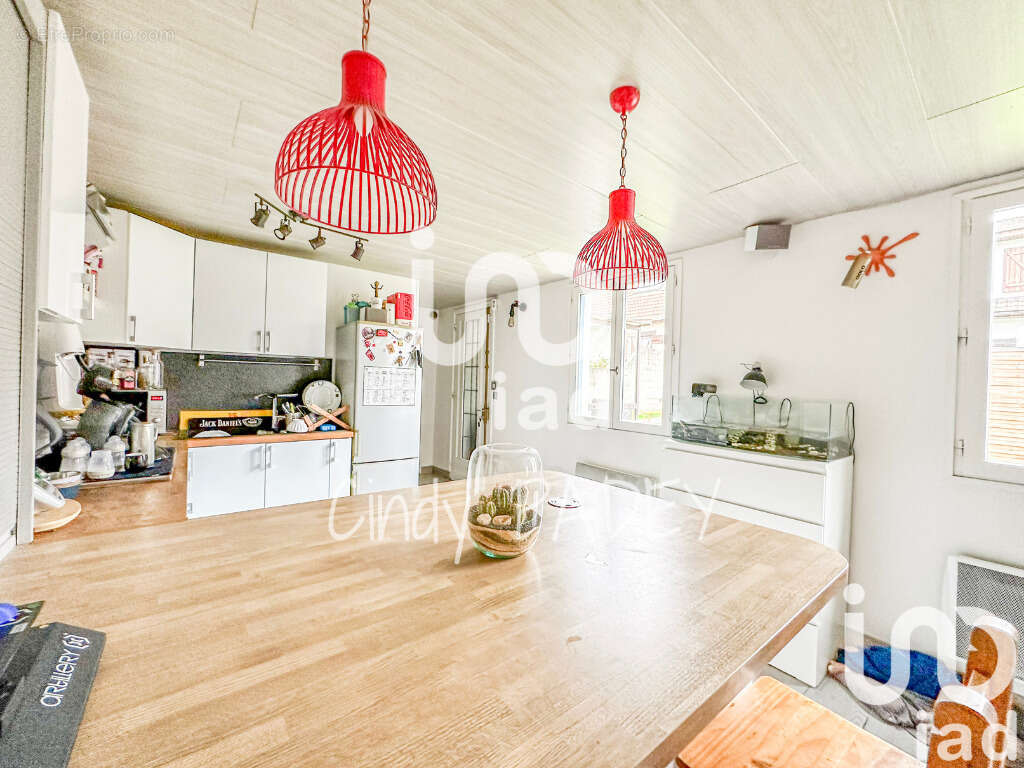 Photo 2 - Maison à TREMBLAY-EN-FRANCE