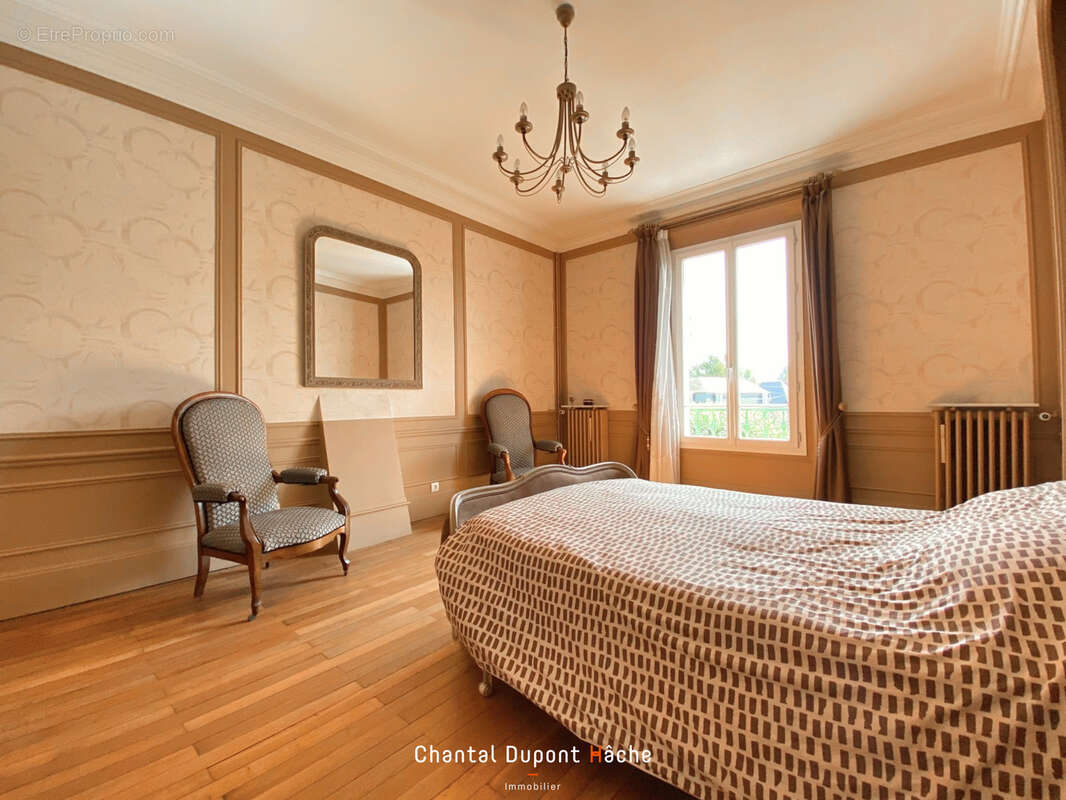 Maison à CHARTRES