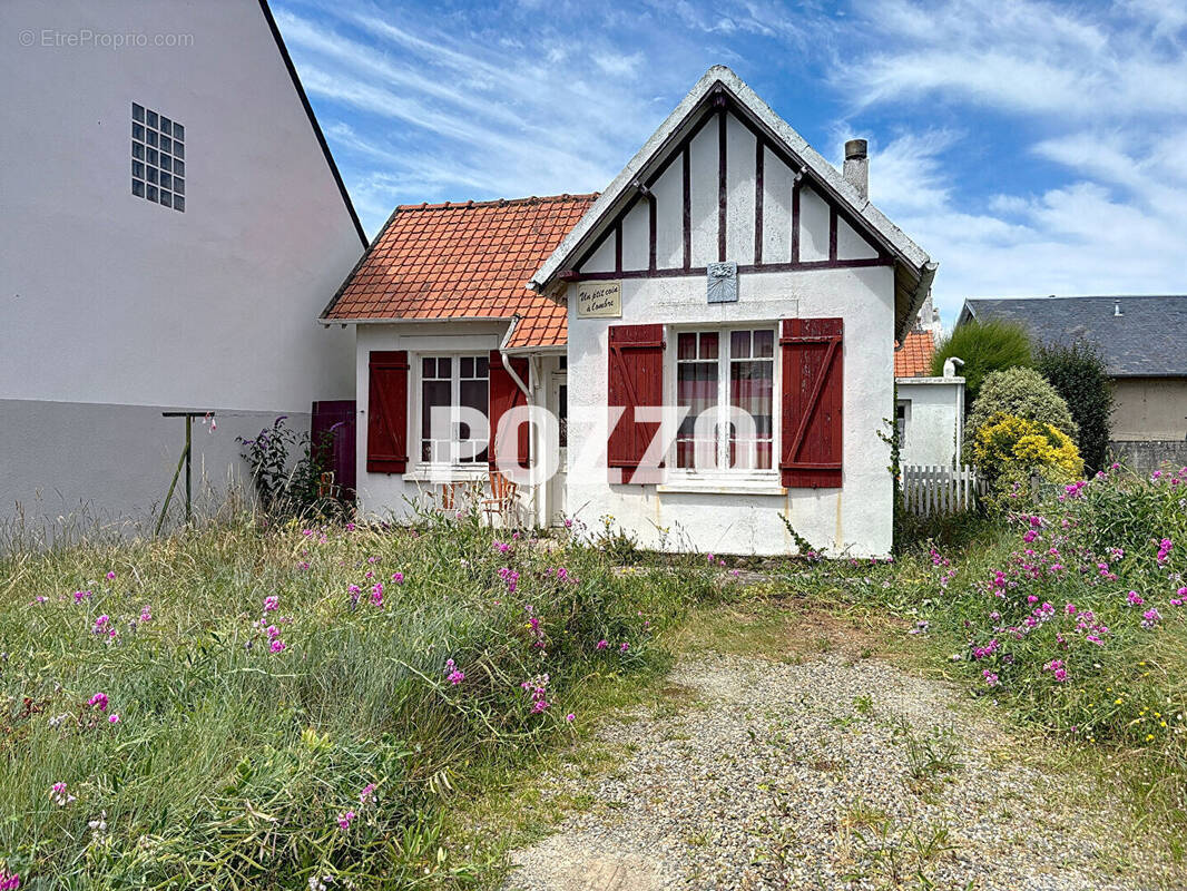 Maison à AGON-COUTAINVILLE