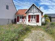 Maison à AGON-COUTAINVILLE