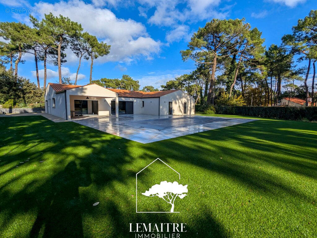 Maison à LES MATHES