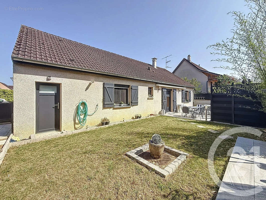 Maison à NEUILLY-LES-DIJON