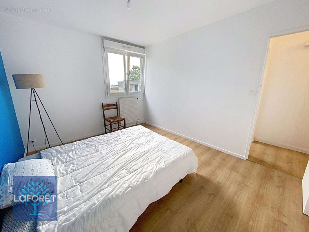 Appartement Fougeres  4 pièce(s) 80 m2 - photo 9