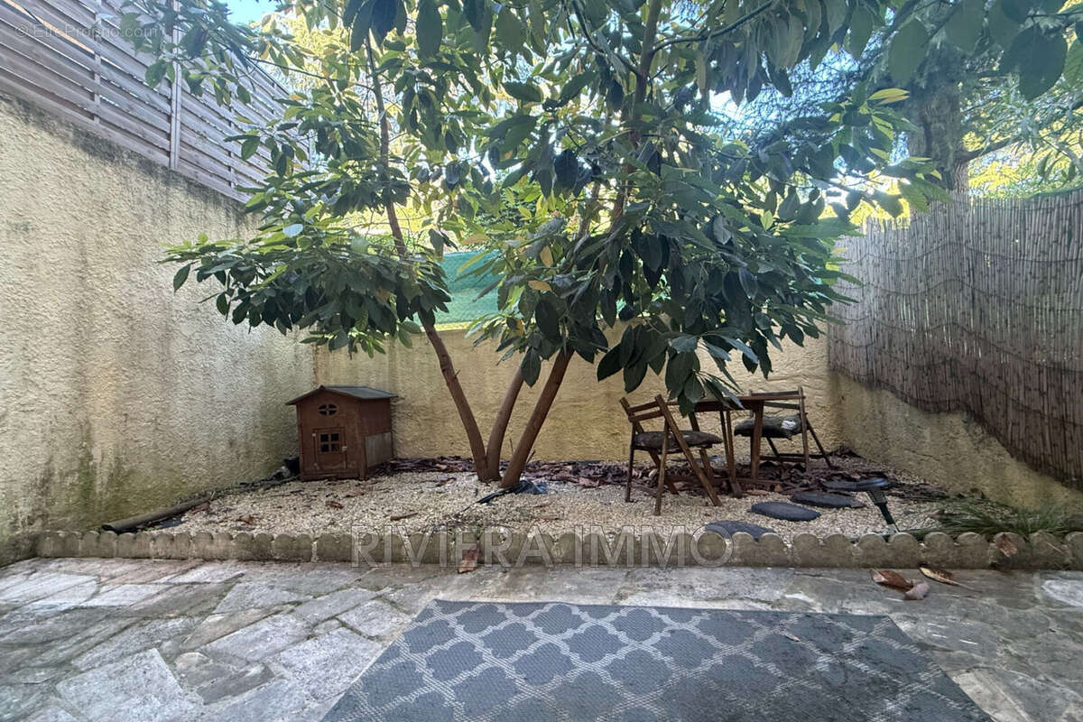 Appartement à MANDELIEU-LA-NAPOULE