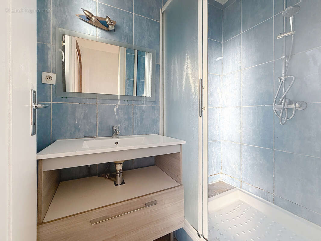 Maison à VEAUCHETTE