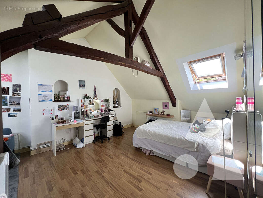 Maison avec local commercial - centre ville de nanteuil le haudouin - photo 6