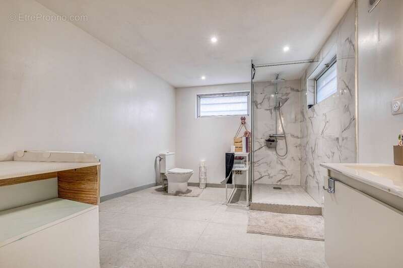 Christophe Michaudelle – CAPIFRANCE - vous propose proche de Meaux et de Saint Soupplets : maison indépendante - 4 pièces - 115  - photo 9