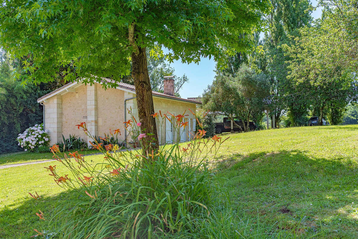 Maison à LATRESNE