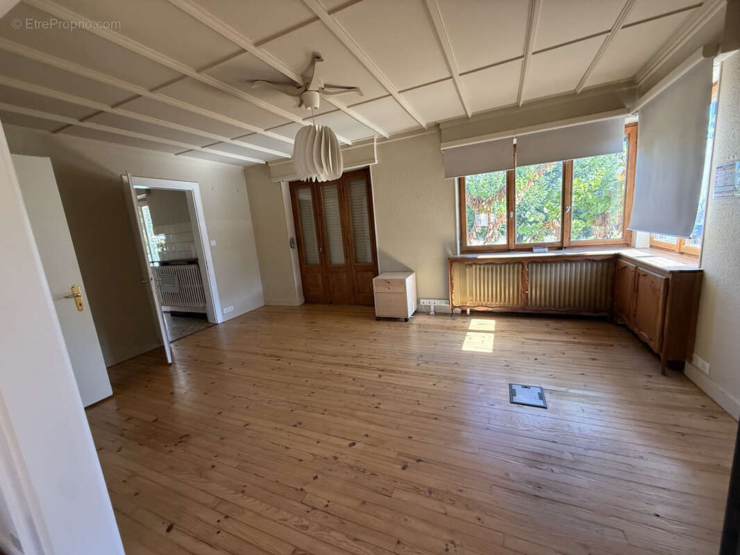 Grande maison à rénover à Bartenheim - photo 12