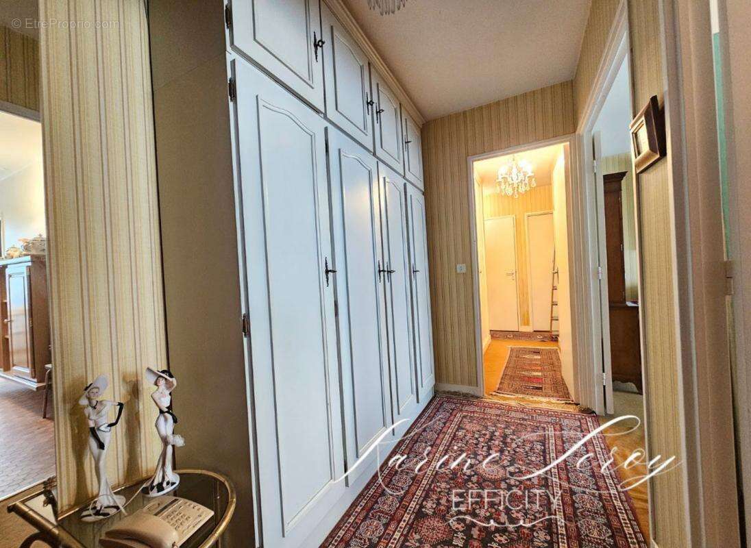 Appartement à SAINT-GRATIEN