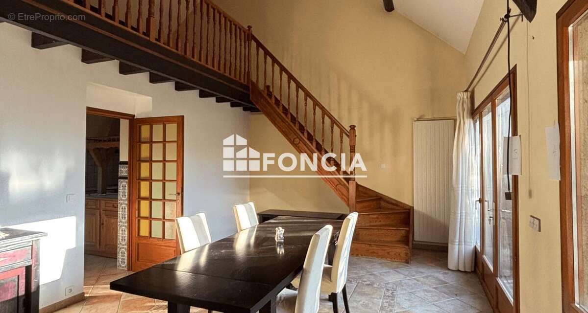 Maison à SAINT-OUEN-DE-MIMBRE