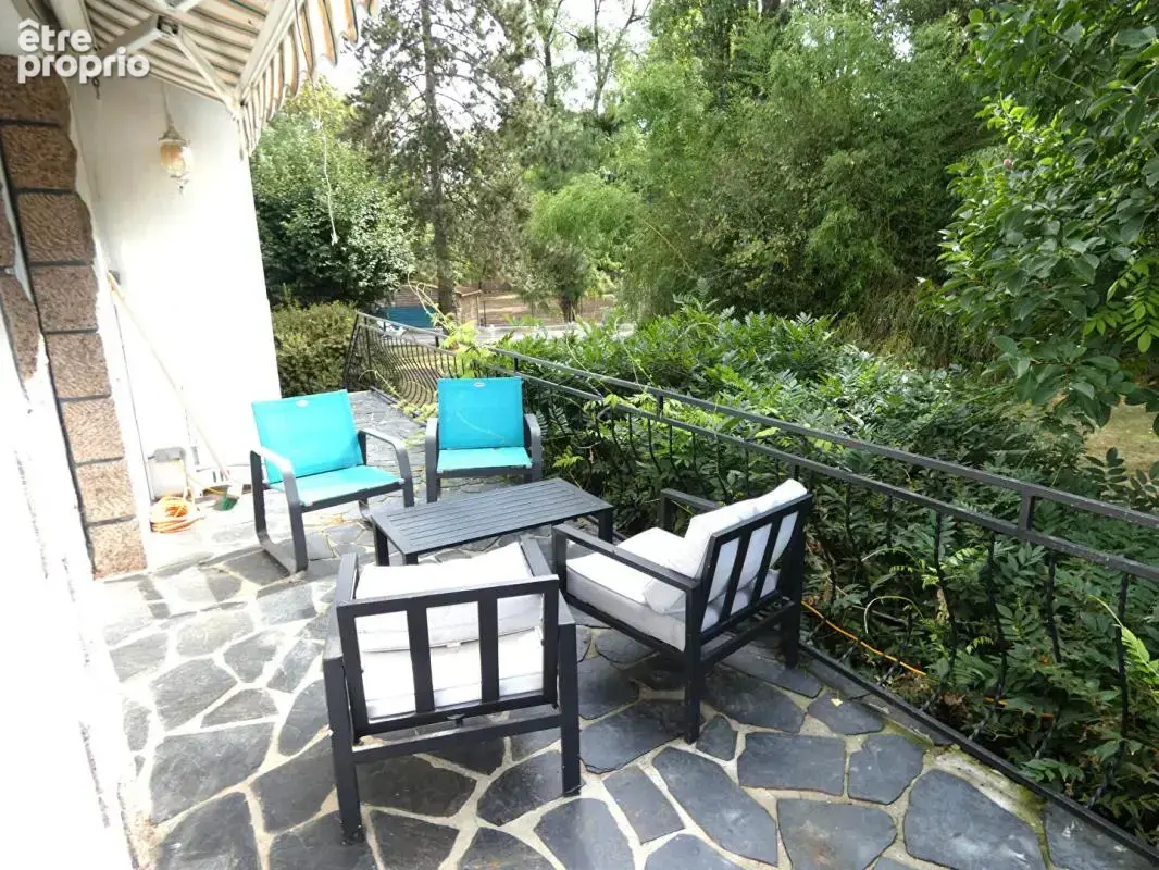Maison Saint Thuriau 11 pièce(s) 230 m2 - photo 13