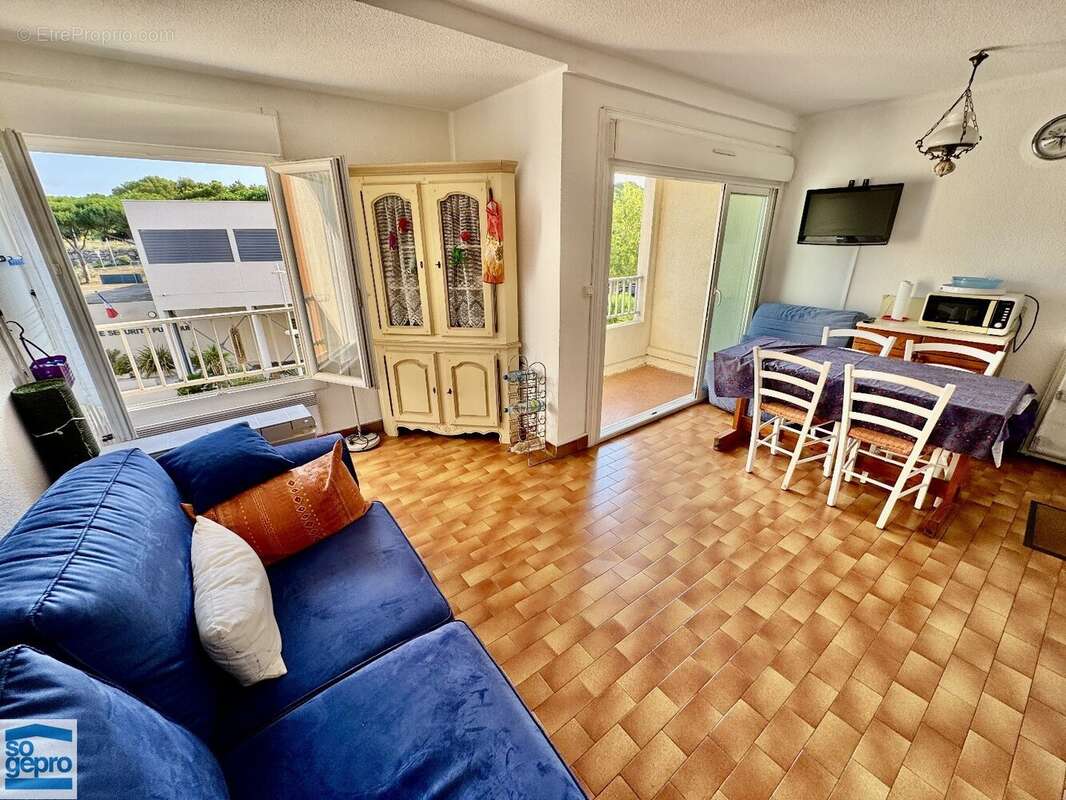Réf : 2071 - Vente Grand Studio Cabine dans résidence avec piscine et ascenseur ! - photo 4