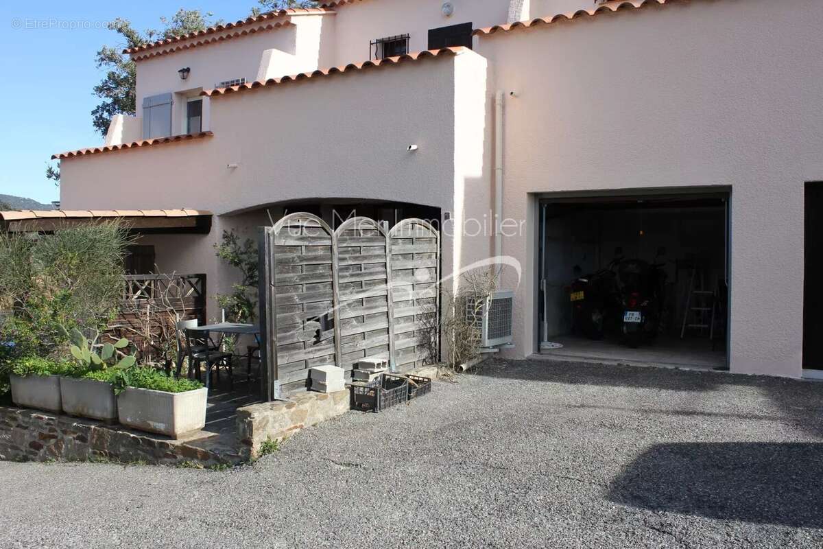 Appartement à LE LAVANDOU