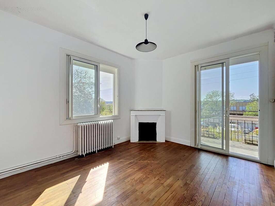 Maison 174 m² à Cazeres  - photo 7