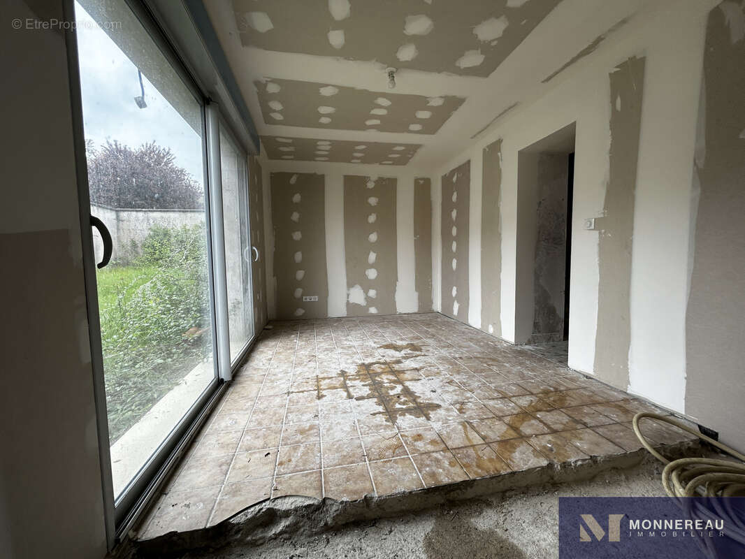 Maison à BAIGNES-SAINTE-RADEGONDE