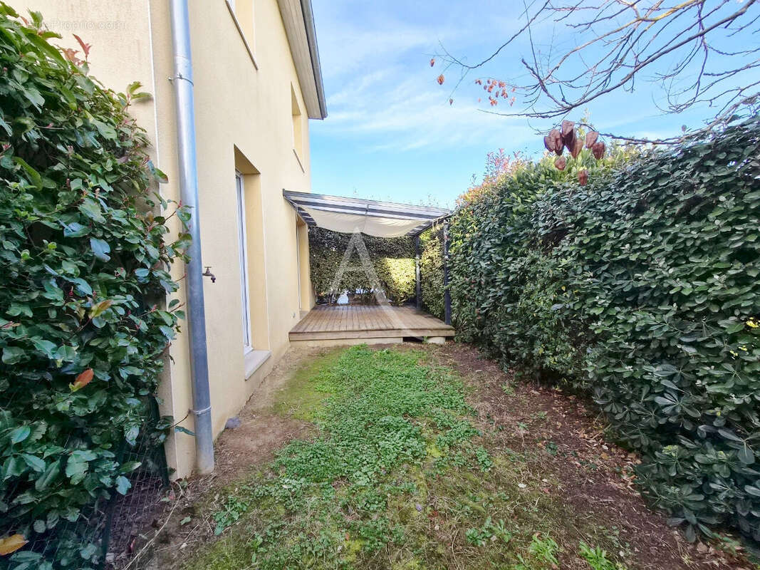 Maison à MONDONVILLE