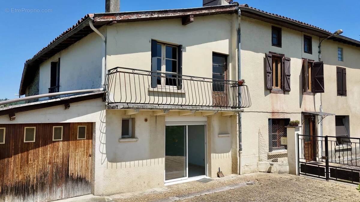 Maison à LORP-SENTARAILLE