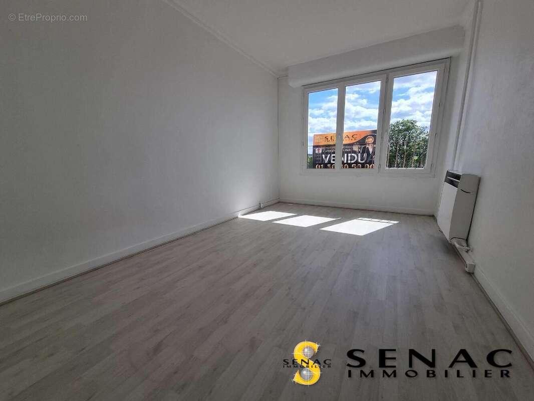 Appartement à LE PLESSIS-BOUCHARD