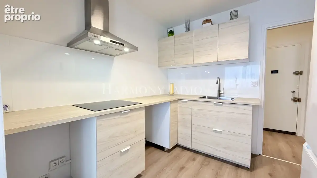 Appartement T2 de 55.43m2 en bon état, proche commerces. - photo 4