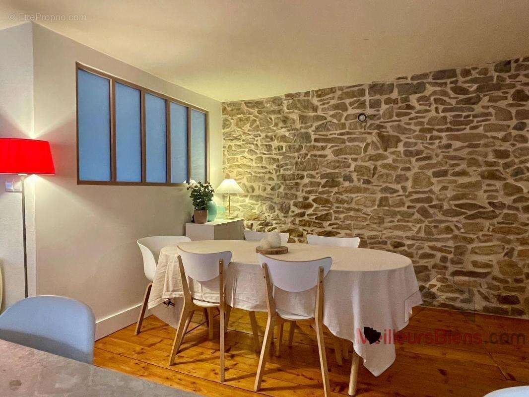 Appartement à LONS-LE-SAUNIER