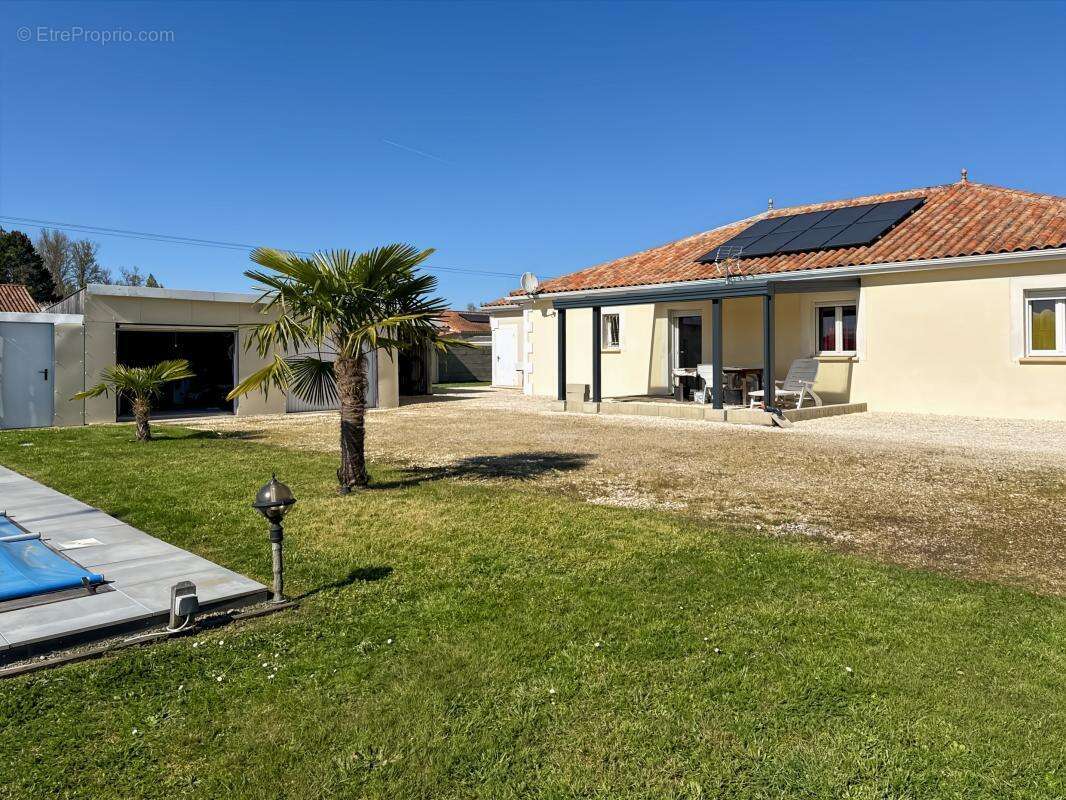 Maison à RAZAC-SUR-L'ISLE