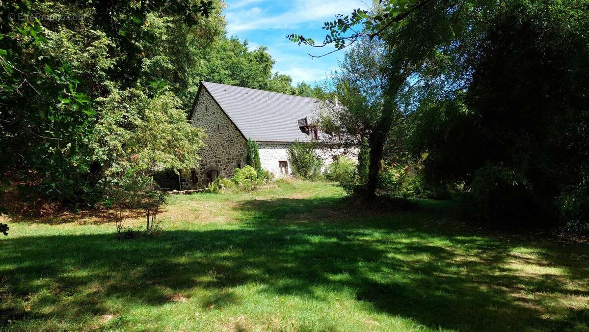 Maison à JALEYRAC
