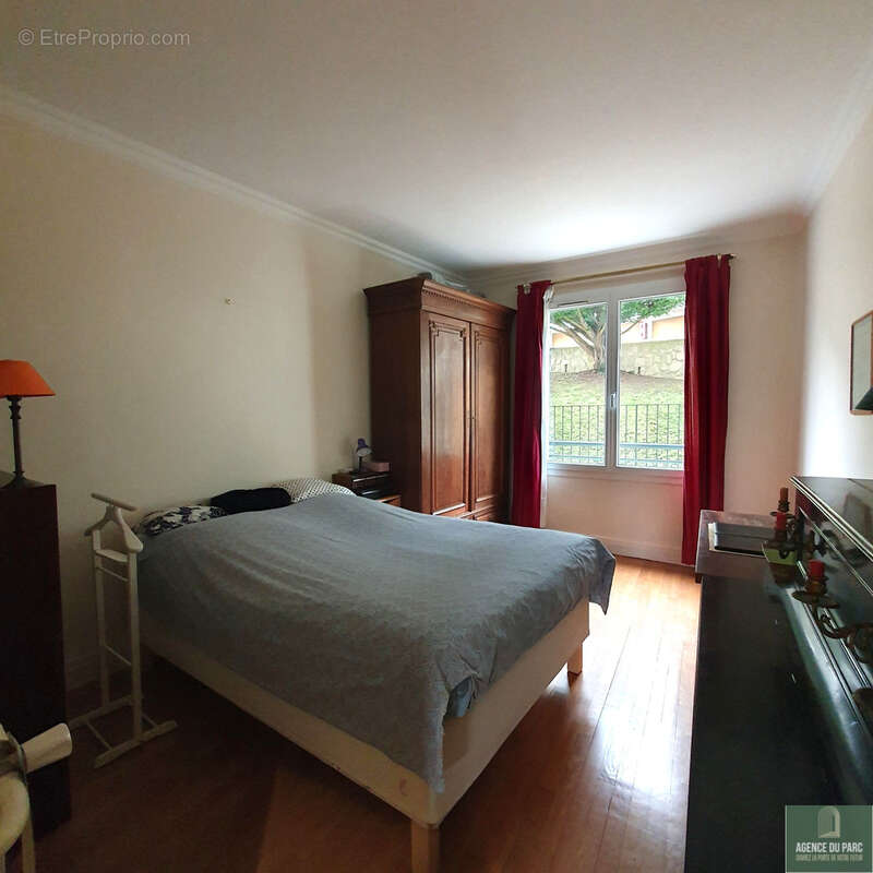 Appartement à VILLE-D'AVRAY