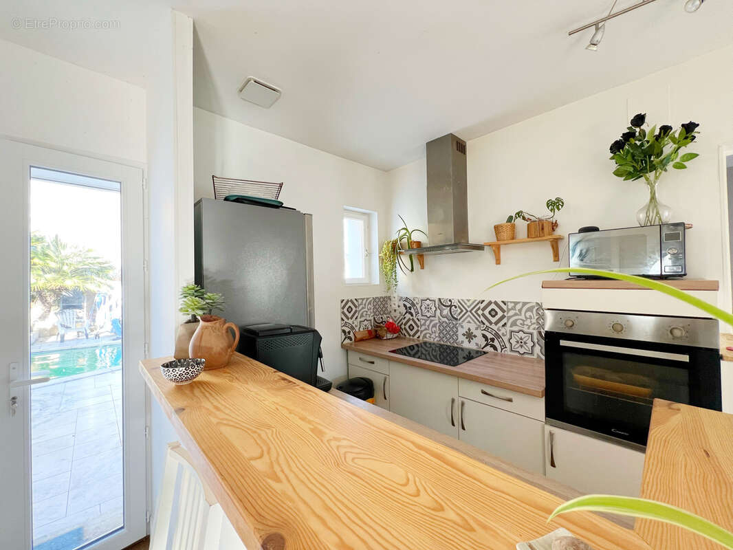 Maison à SAINT-ROMAIN-DE-BENET