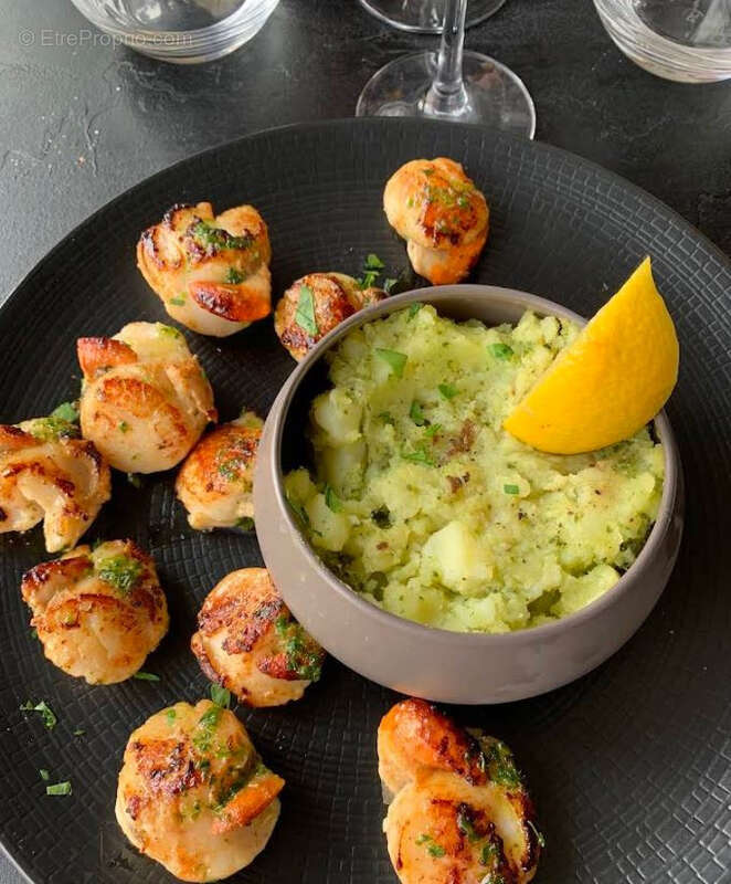 Commerce à GRUISSAN