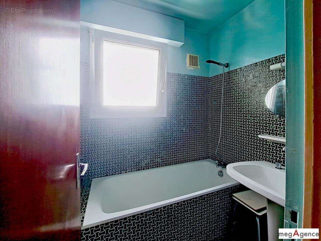 Maison à LA TURBALLE