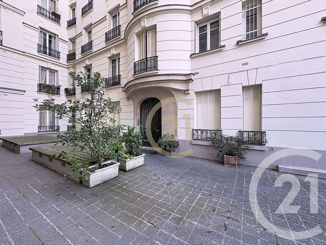 Appartement à PARIS-12E