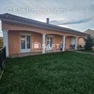 Photo 1 - Maison à SAINT-REMY-EN-ROLLAT